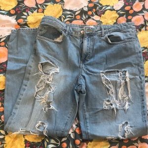 Distressed Boyfriend Jeans